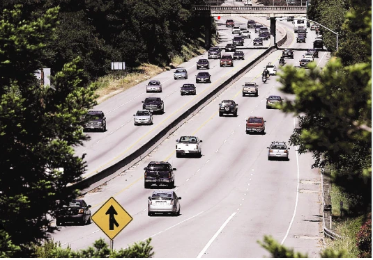 Merging and Exiting in Traffic Merging and Exiting in Traffic